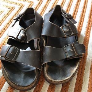 Birkenstock’s size 39